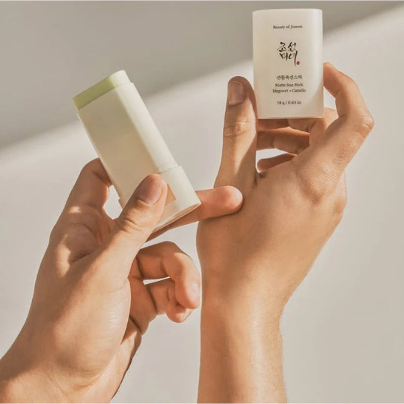 Matte sun stick : Mugwort+Camelia SPF50