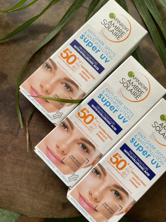 Ambre Solaire Anti-Dark Spots & Anti-Pollution Super UV Sunscreen